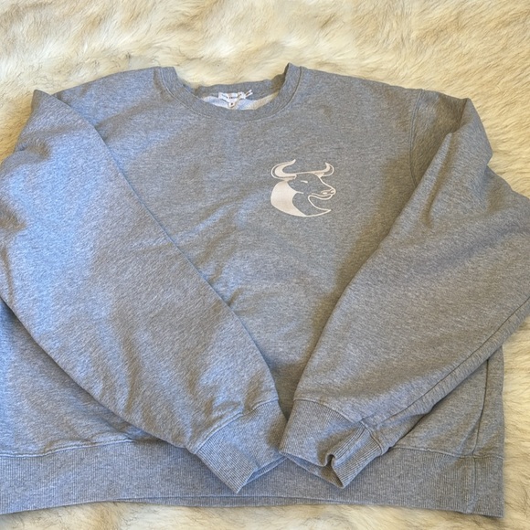 Good American Zodiac Taurus Boyfriend Sweatshirt Size XL - Picture 2 of 8